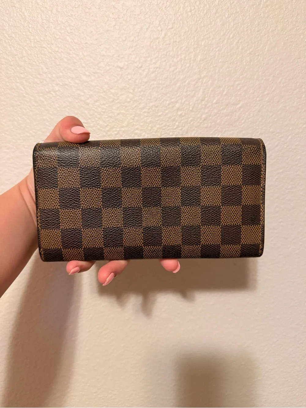 Louis Vuitton Sarah Wallet in Damier Ebene Canvas CA0036